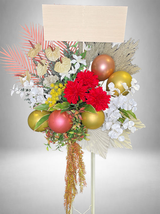 赤と金のアーティフィシャルスタンド花(モダンデザイン・開店祝いにも)|Re:Bloom HANA GARDEN TOKYO