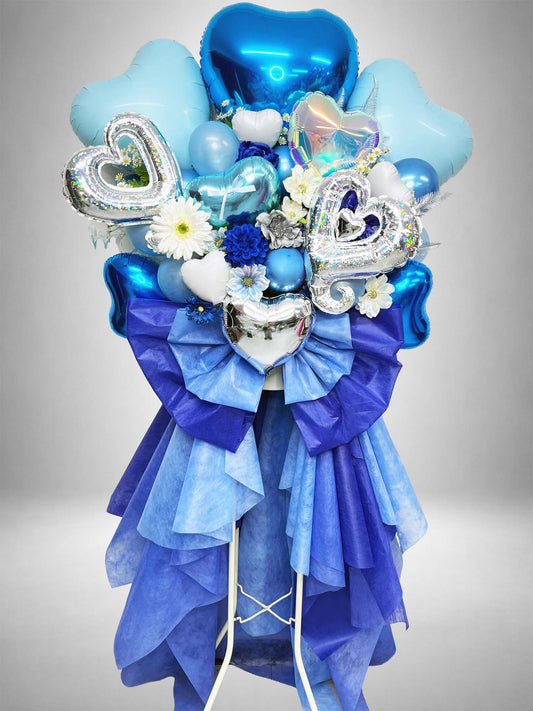 Re:Bloom ブルーハートバルーンスタンド 青いハートバルーンとブルーフラワーを使用した祝い花スタンド