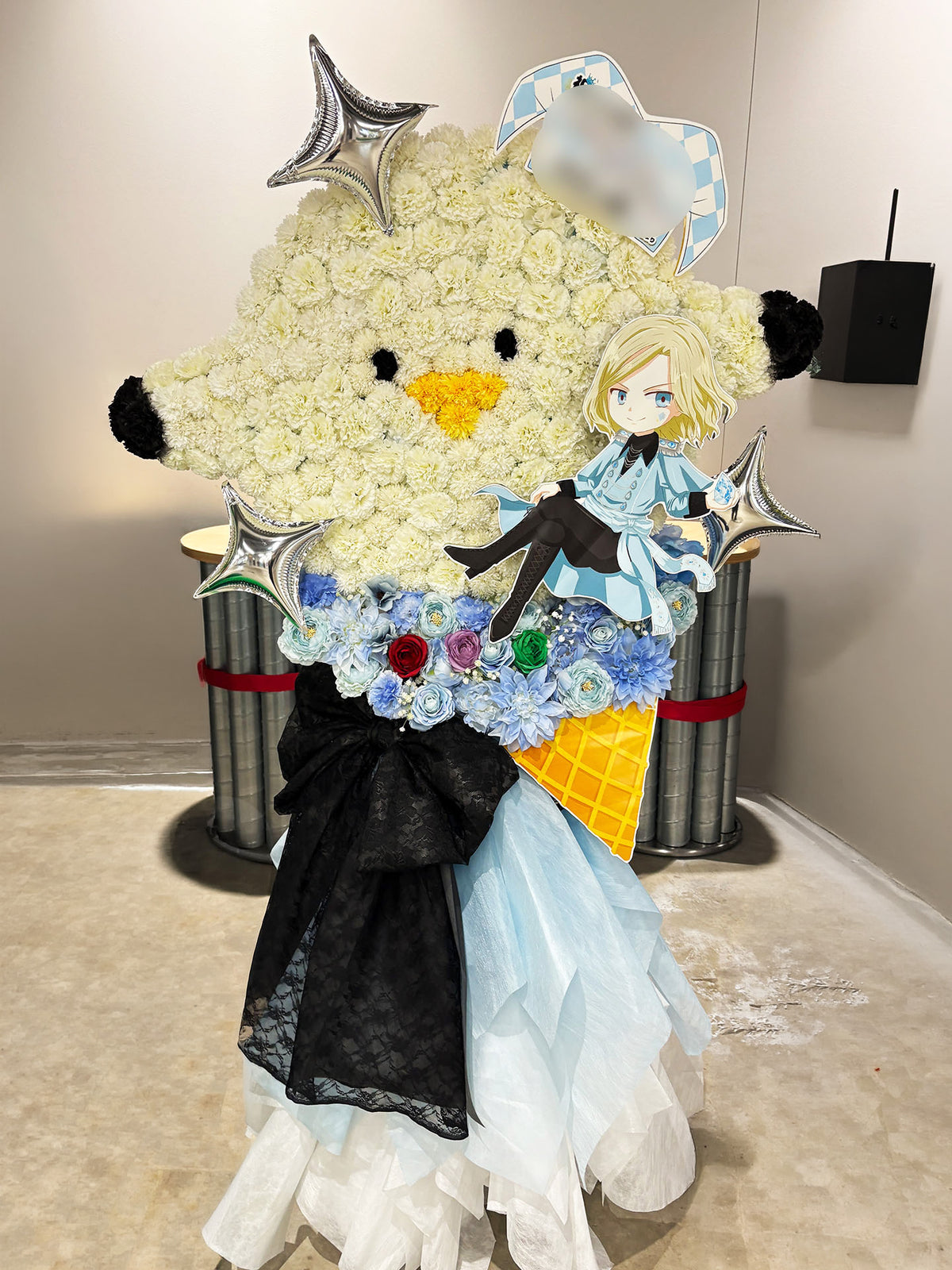 LaLa arena TOKYO-BAYへお届けしたオーダーメイドのフラワースタンド|HANA GARDEN TOKYO