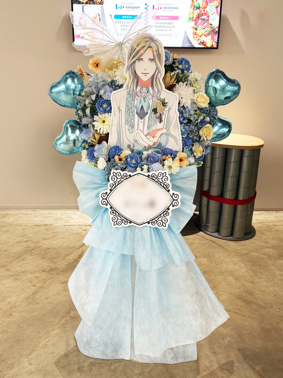 LaLa arena TOKYO-BAYへお届けしたオーダーメイドのフラワースタンド|HANA GARDEN TOKYO