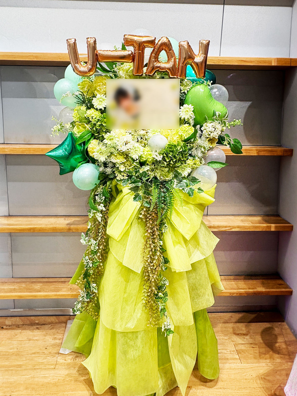 WITH HARAJUKUへお届けしたオーダーメイドのフラワースタンド|HANA GARDEN TOKYO