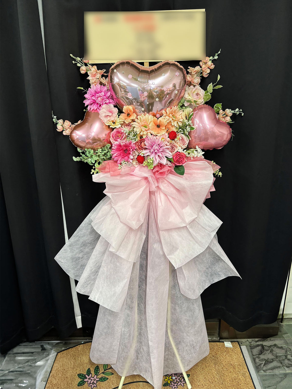 国立代々木競技場 第二体育館へお届けしたオーダーメイドのフラワースタンド|HANA GARDEN TOKYO