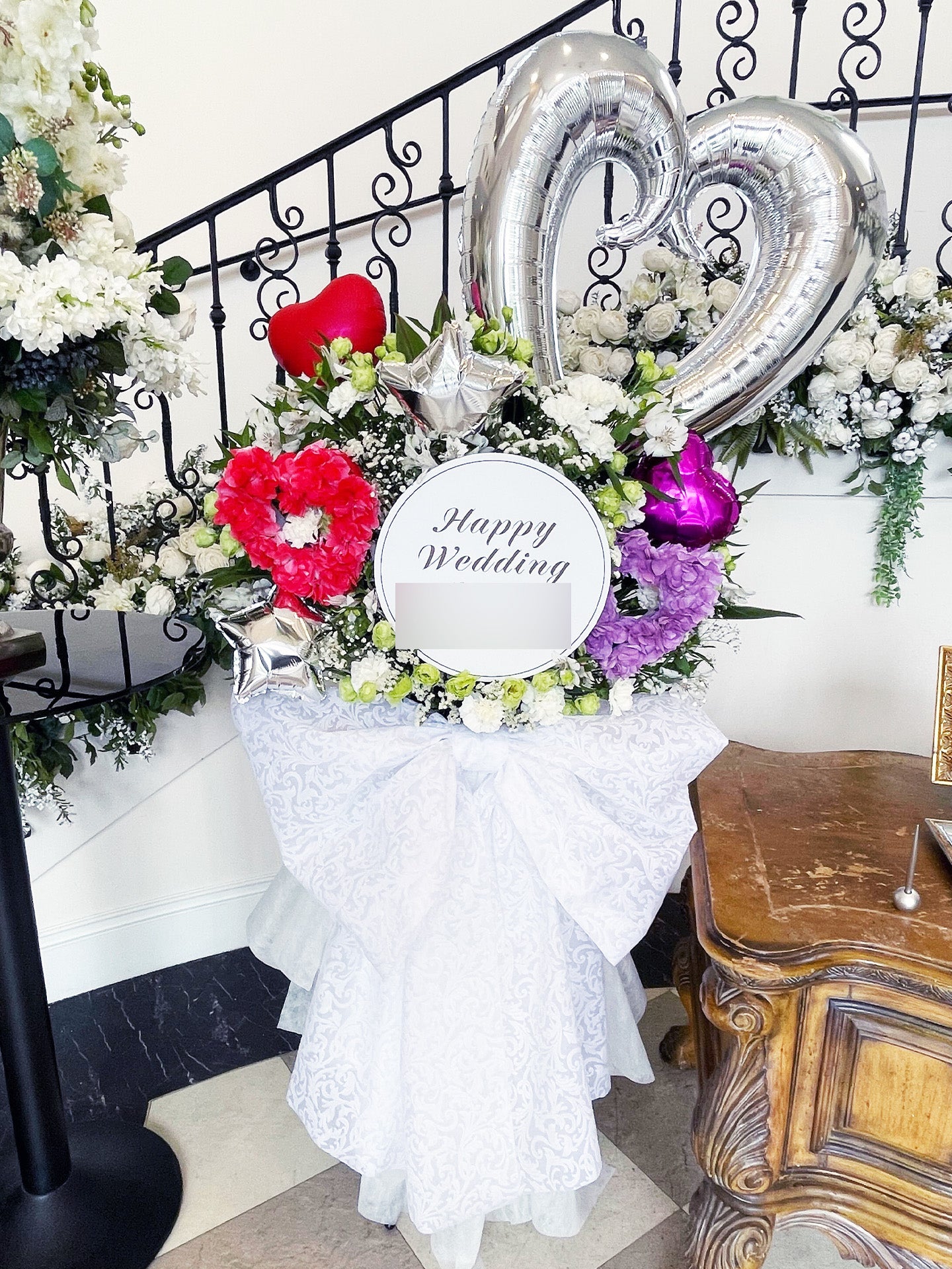 HANA GARDEN TOKYOのオーダーメイドスタンド花事例|ライブや公演を彩るオリジナルデザイン