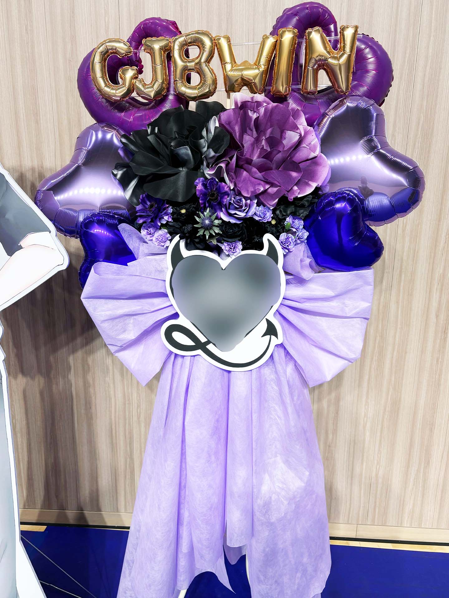 HANA GARDEN TOKYOのオーダーメイドスタンド花事例|ライブや公演を彩るオリジナルデザイン