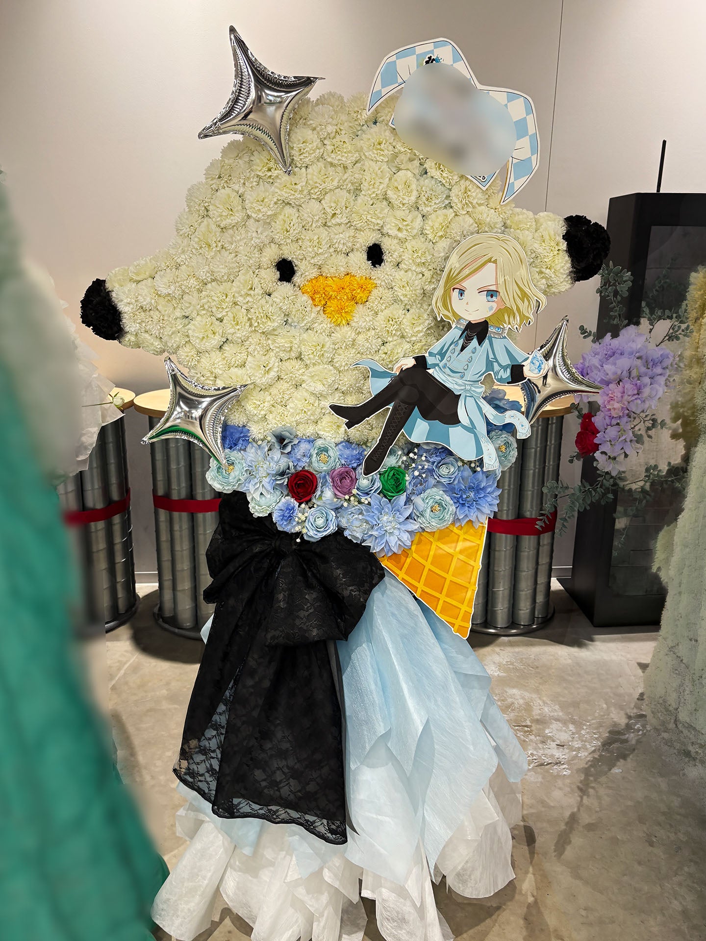 LaLa arena TOKYO-BAYへお届けしたオーダーメイドのフラワースタンド｜HANA GARDEN TOKYO