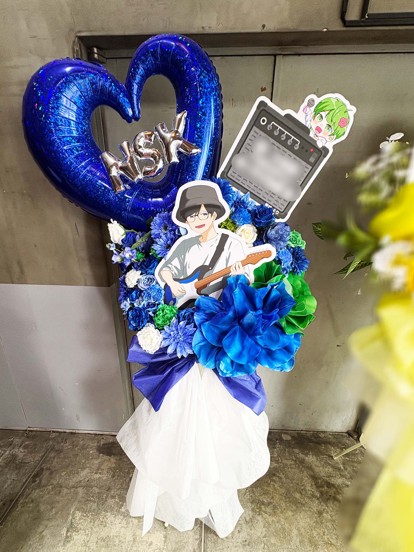 横浜ベイホールへお届けしたオーダーメイドのフラワースタンド｜HANA GARDEN TOKYO