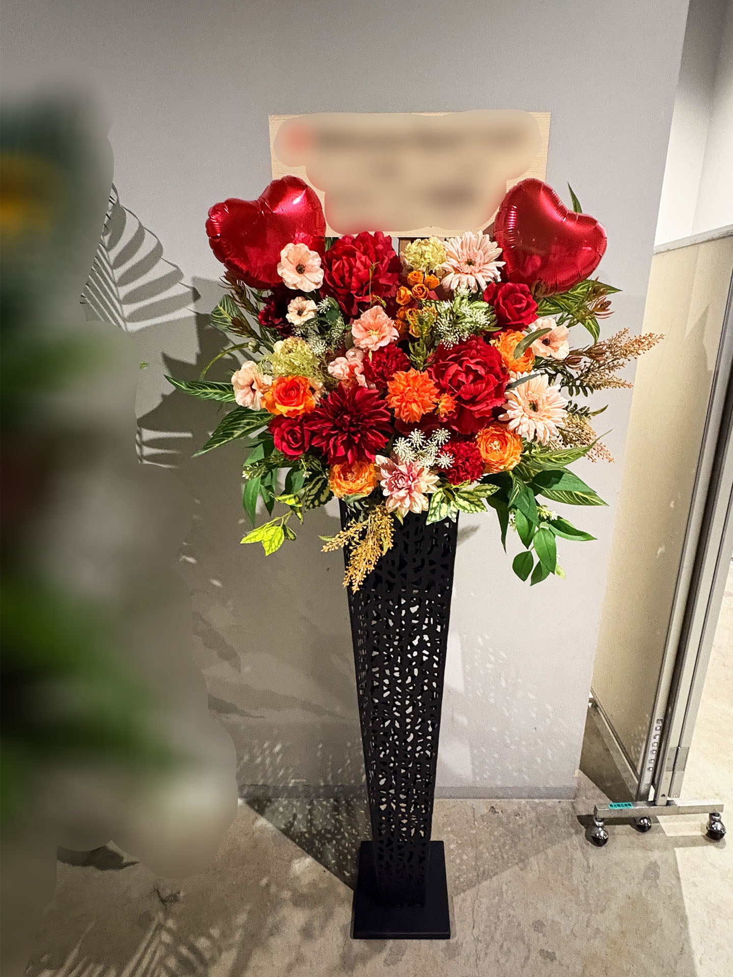 ぴあアリーナMMへお届けしたオーダーメイドのフラワースタンド｜HANA GARDEN TOKYO