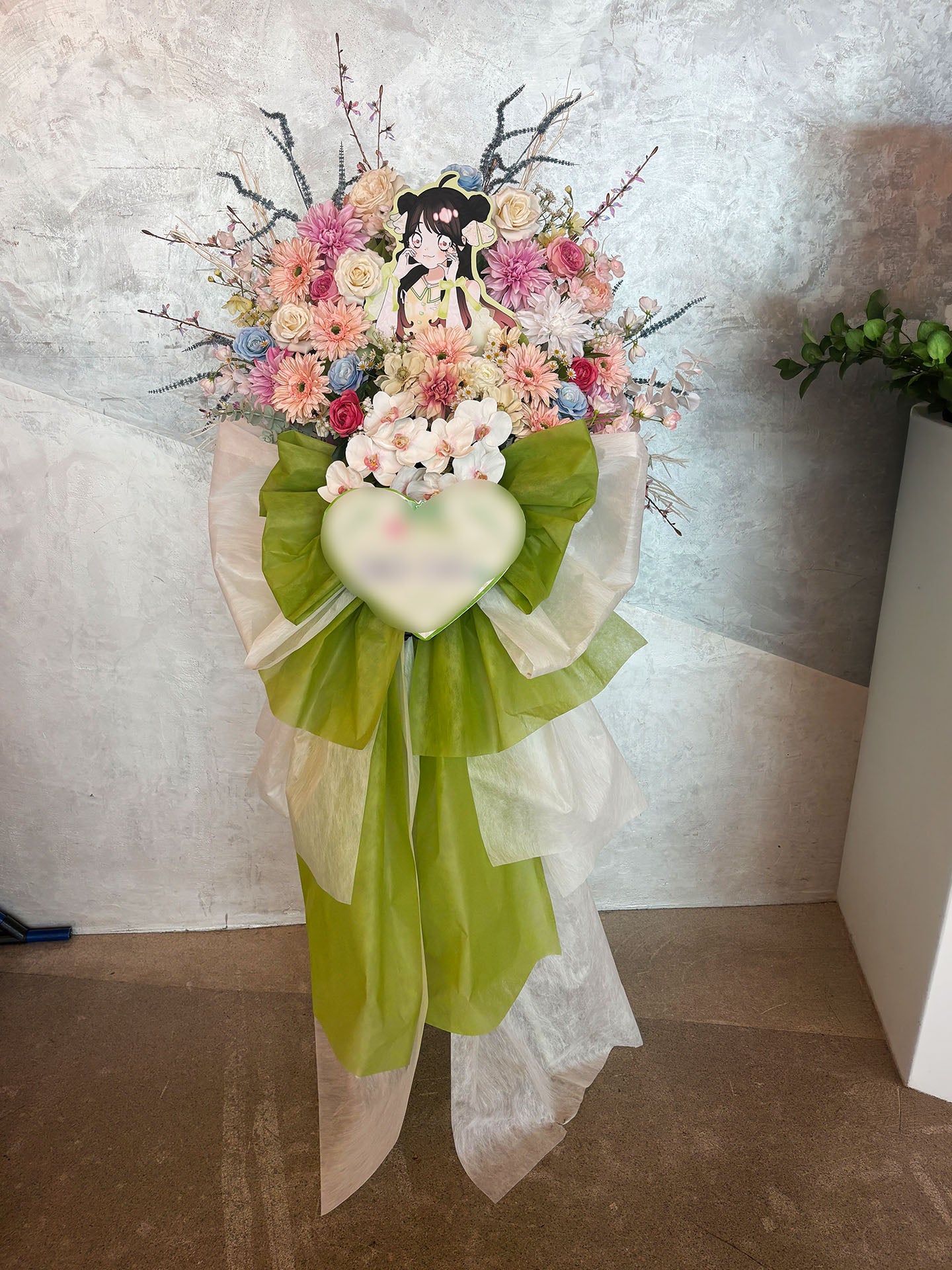 KT Zepp Yokohamaへお届けしたオーダーメイドのフラワースタンド｜HANA GARDEN TOKYO