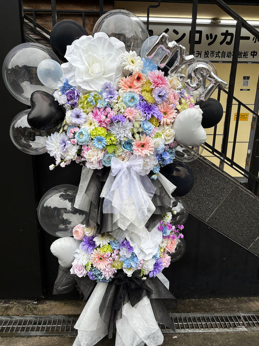 RE:LIVE HALLへお届けしたオーダーメイドのフラワースタンド｜HANA GARDEN TOKYO