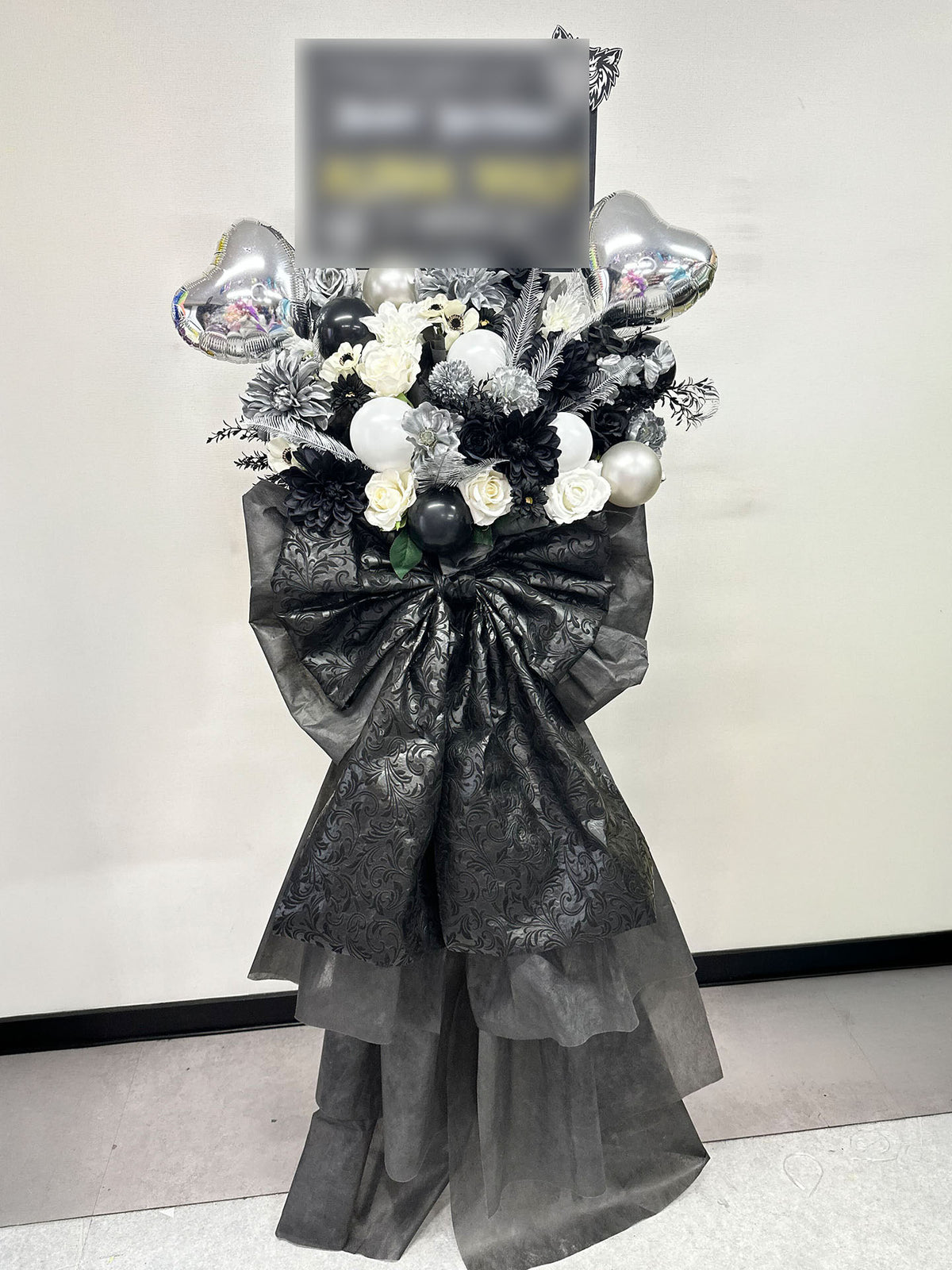 国立代々木競技場第2体育館へお届けしたオーダーメイドのフラワースタンド｜HANA GARDEN TOKYO