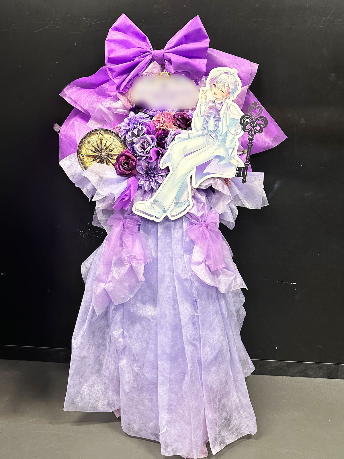BUZZ LIVE 渋谷へお届けしたオーダーメイドのフラワースタンド｜HANA GARDEN TOKYO