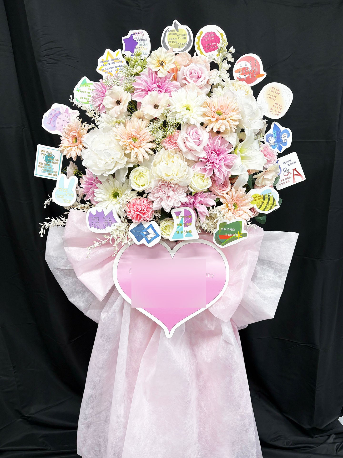 HANA GARDEN TOKYOのオーダーメイドスタンド花事例｜ライブや公演を彩るオリジナルデザイン